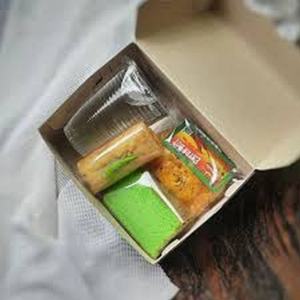 Snack Box 53